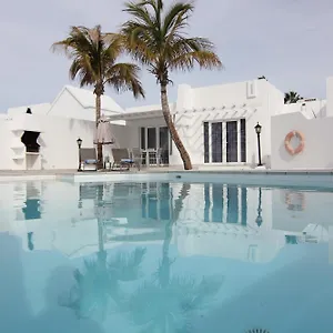 villa-blue-sea.puertodelcarmen-hotels.org/